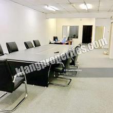 Bandar puteri, 1st floor office for rent, fully furnished.