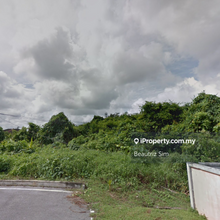 Vacant Land Neighbouring Housing, Matang Gita