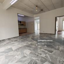 Townhouse 2 Tingkat, 1913sf, Non Bumi Lot, Seksyen 9 Shah Alam