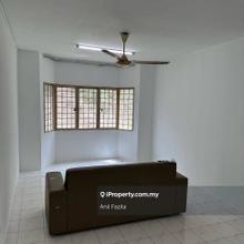 Puncak Kinrara Apartment, Puchong