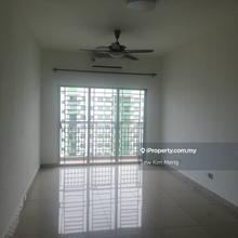 Corner Unit / Oug Parklane Residence
