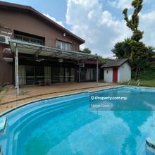 Corner Bungalow with Private Pool &Garden, Ample Parking Space