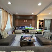 Renovated & Fully Extended, 2 Storey Semi D