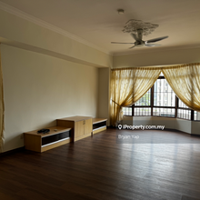 Robson Condominium For Sale