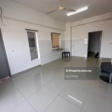 The Wharf Residence 2 Rooms with Balcony, Unblocked View, Bright Windy