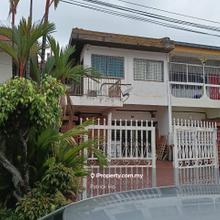 2 1/2 Storey Link House For Sale