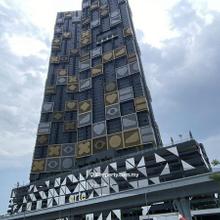 Bank Lelong, Arte Cheras