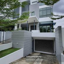 3 Storey Semi D,  Grove, Lake field, Basement and swimming pool 
