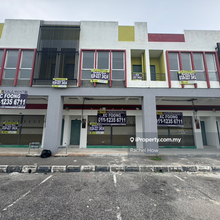 Seri Iskandar Endlot Shop Facing Main Road 