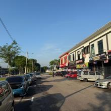 ROI 4.2% -Facing Main Road -Leasehold -Non-bumi lot