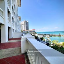 The Suites @ Waterside Suite with Large Balcony at the Straits Quay