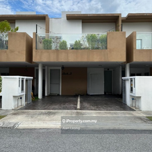 Ground floor partly furnish townhouse casa bluebell cybersouth dengkil
