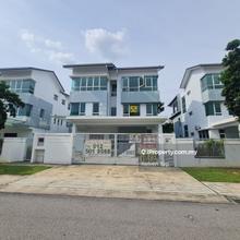 Ambang botanic 2 klang , 3 storey bungalow 