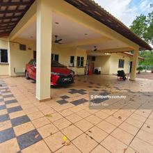 10 rooms Bungalow Serendah Rawang Bukit Beruntung with swimming pool 