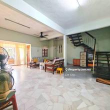 Corner unit Big extra land Double Storey Landed