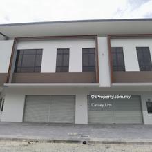 Caledonia Avenue Ijok Bestari Jaya Facing Main Road