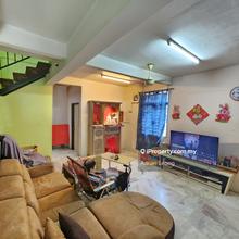 Extended kitchen! partly furnished! endlot with extra land 6tf land! 