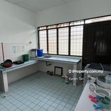 Karen) Single storey house at tambun for rental 