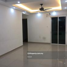 Freehold! Perfect Location! Nice Unit! Below Market! Full Loan!