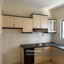Below market price walk to shopping mall