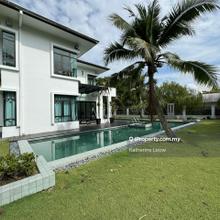 For Rent 2 Storey Bungalow House with swimming pool Horizon Hills 