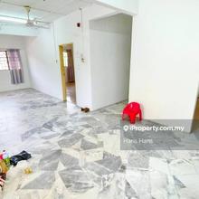 Near LRT Station Townhouse Upper Unit