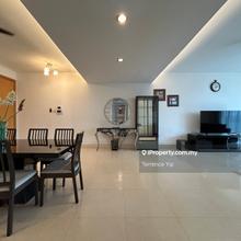 Corner unit KLCC view with large kitchen design 