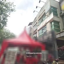 Triple storey shop for sell @Taman Mutiara Melaka,Batu Berendam Melaka