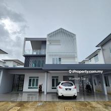 La Promenade Precinct Grande Semi D For Sale 
