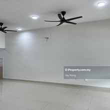Double storey house for rent 