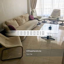 Seaview unit and walking distance to gurney plaza