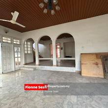 Minden Heights 2-Storey Huge Bungalow for Rent 5 Bedroom