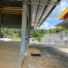 Freehold medium industry, 3 loading bay