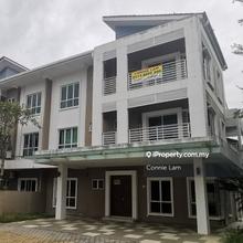 Semi-D house for Rent