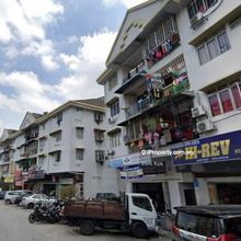 End Lot, Facing Main Road