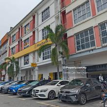 Port Klang, Above Maybank