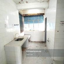 Sale Flat jalan Dataran 2/8 Taman Kempas renovated
