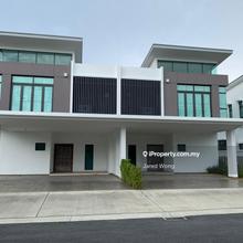 Semi-D house for Sale