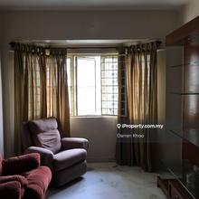 Well maintained unit - good for family living