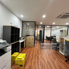 Good condition office and factory for rent rm6200