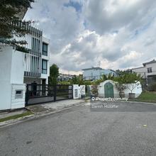Spacious 3 Storey Semi D Renovated @ Taman Villa Perdana Kajang - Sale