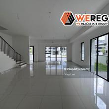 Brand new endlot unit in Elemen, Tropicana Aman