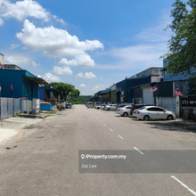 Taman Sri Yaacob Skduai 1.5 Storey Terrace Factory