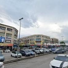 Pusat Bandar Puchong, Lotus, Busy Area
