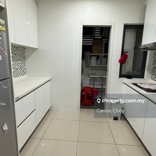 Walking distance to uow&kdu university 