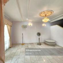 Spacious Landed Unit for Rent