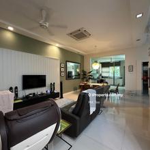 Fully Renovated & Furnished Permai Garden with Back Garden for Sales