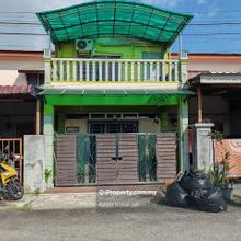 Fully Renovated Double Storey Terrace House@Taman Bistari, Batu Pahat