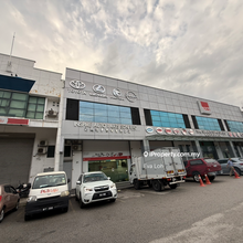 2 storey link factory in strategic and easy access location 