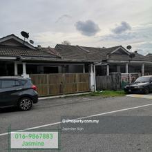 Freehold - Single Storey Terrance House
